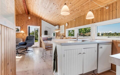 Eggertsine - 1.2Km from the Sea: Cuisine, Bois, Plafond, Sol, Design Intérieur, Meubles, Comptoir, Domicile, Sol, Appareil De Cuisine