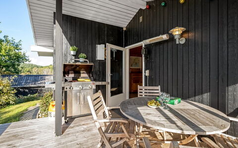 Eggertsine - 1.2Km from the Sea: Bois, Domicile, Porche, Plate-Forme, Dur, Toit, Tache De Bois, Parquet, Eco Hôtel