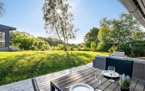 Eggertsine - 1.2Km from the Sea: Bois, Domicile, Porche, Plate-Forme, Dur, Toit, Tache De Bois, Parquet, Eco Hôtel