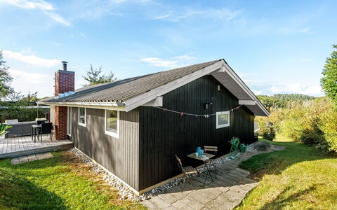 Eggertsine - 1.2Km from the Sea: Bois, Domicile, Porche, Plate-Forme, Dur, Toit, Tache De Bois, Parquet, Eco Hôtel