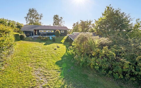 Eggertsine - 1.2Km from the Sea: Bois, Domicile, Porche, Plate-Forme, Dur, Toit, Tache De Bois, Parquet, Eco Hôtel