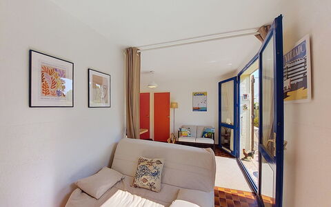 Le Barcarès 255: Meubles, Design Intérieur, Sol, Sol, Bois, Pièce, Canapé, Plafond, Salon, Appartement
