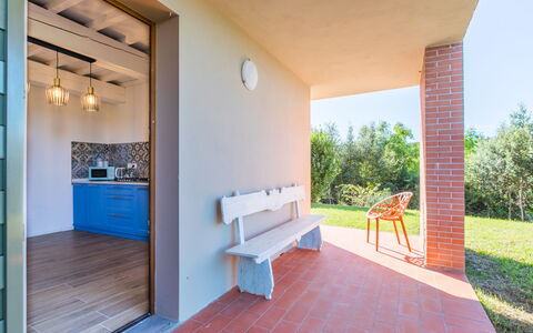 Albachiara: Appartement, Biens, Cour, Pelouse, Aménagement Paysager, Balcon, Villa