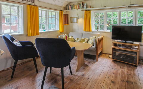Thorfrid - 1Km from the Sea: Bois, Design Intérieur, Meubles, Sol, Dur, Tache De Bois, Chalet, Plafond, Conception