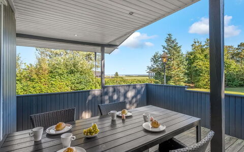 Leani - 150M from the Sea: Herbe, Prairie, Lot Terre, Chalet, Zone Rurale, Prairie, Batiments Jardin, Jardin, Cabanon