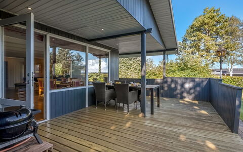 Leani - 150M from the Sea: Herbe, Prairie, Lot Terre, Chalet, Zone Rurale, Prairie, Batiments Jardin, Jardin, Cabanon