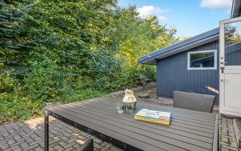 Leani - 150M from the Sea: Herbe, Prairie, Lot Terre, Chalet, Zone Rurale, Prairie, Batiments Jardin, Jardin, Cabanon