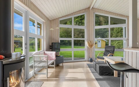 Solja - 85M from the Sea: Herbe, Prairie, Lot Terre, Chalet, Zone Rurale, Prairie, Batiments Jardin, Jardin, Cabanon