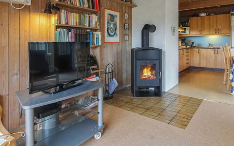Asel - 1Km from the Sea: Chalet, Arrière-Cour, Cour, Batiments Jardin, Cabanon, Siding, Mobilier De Jardin, Cabane En Rondins, Structure En Plein Air, Cabane