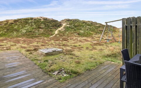 Asel - 1Km from the Sea: Chalet, Arrière-Cour, Cour, Batiments Jardin, Cabanon, Siding, Mobilier De Jardin, Cabane En Rondins, Structure En Plein Air, Cabane