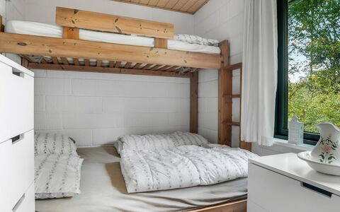 Velika - 300M to the Fjord: Lit, Chambre, Lit Superposé, Literie, Drap De Lit, Meubles, Bois, Linge, Design Intérieur, Sol