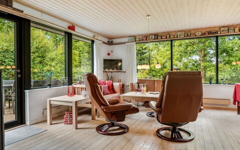 Velika - 300M to the Fjord: Meubles, Design Intérieur, Sol, Bois, Sol, Plafond, Salon, Table, Chaise, Canapé