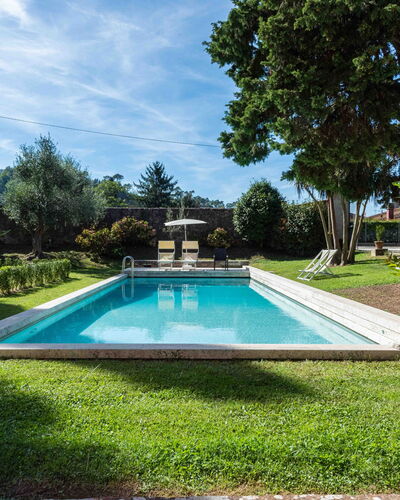 Villa Tambellini de Fondra: Piscine, Arbuste, Jardin, Recours, Caractéristique De L'Eau, Ombre, Aménagement Paysager, Arrière-Cour, Eco Hôtel, Hacienda