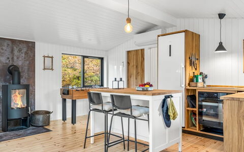 Sofija - from the Sea: Design Intérieur, Mur, Sol, Bois, Plafond, Meubles, Sol, Pièce, Éclairage, Appartement