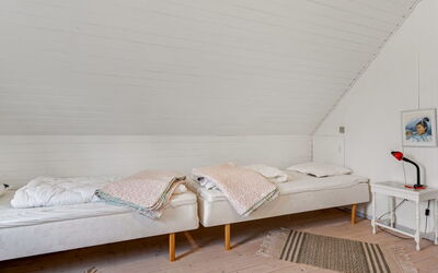Kätlin - 900M from the Sea