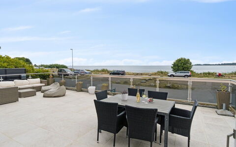 Rusalina - 20M from the Sea: Nuage, Chaise, Mobilier De Jardin, Clôture, Balcon, Tableau De Plein Air