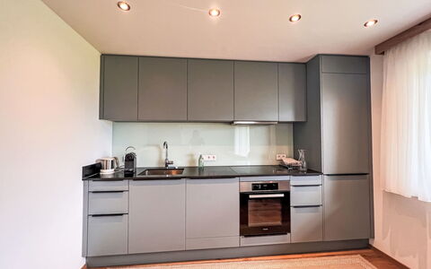 Lechner: Cuisine, Appareil De Cuisine, Comptoir, Cabinetry, Design Intérieur, Principaux Appliance, Meubles, Sol, Bois, Électroménager