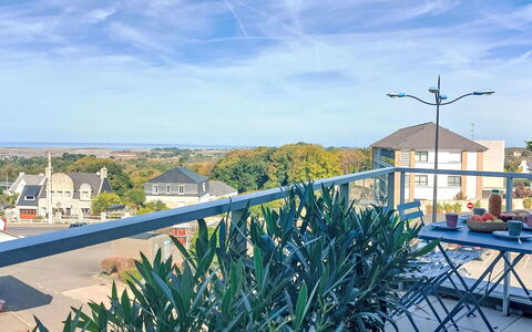 Maner Roz: Bleu, Appartement, Balcon, Aménagement Paysager, Villa, Eco Hôtel