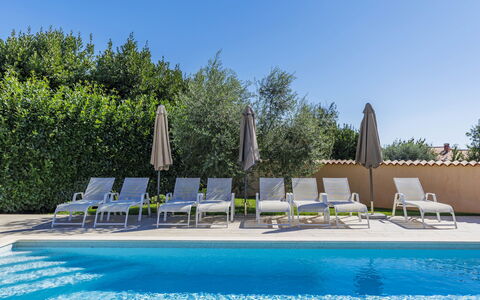Magica: Piscine, Mobilier De Jardin, Balancelle, Meubles, Recours, Composite, Parapluie, Chaise, Ombre, Thermes