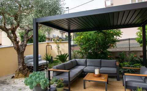 Michelle: Ombre, Structure En Plein Air, Mobilier De Jardin, Pergola, Patio, Jardin, Pot De Fleur, Plante D'Appartement, Arrière-Cour, Cour
