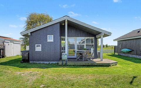 Roya - 100M from the Sea: Bleu, Chalet, Maison, Domicile, Ferme, Biens, Siding