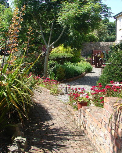 Courtyard Hc No 8