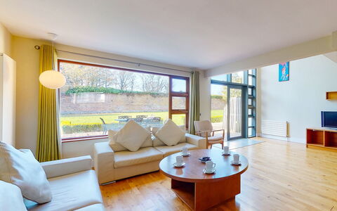 Castlemartyr Lodges (Tr4) No 1 (3 Bed): Design Intérieur, Sol, Meubles, Bois, Plafond, Sol, Pièce, Canapé, Appartement, Salon