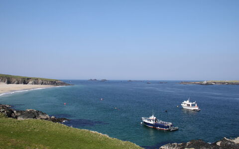 Dingle Cy (Tr4) - 3 Bed No 12: Bleu, Bateau, L'Eau, Plan D'Eau, Ressources En Eau, Navire, Côte, Cotiers Et Relief Océaniques, Mer, Voie Navigable