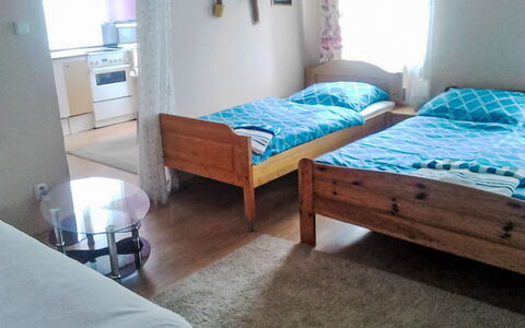 Jiřetínská Chaloupka: Meubles, Lit, Chambre, Literie, Drap De Lit, Sol, Bois, Design Intérieur, Sol, Linge