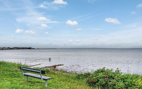 Asfrid - 80M from the Sea: Ciel, Bleu, L'Eau, Ressources En Eau, Nuage, Plan D'Eau, Jour, Horizon, Environnement Naturel, La Nature