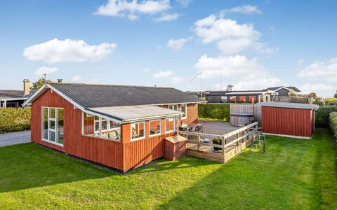 Ali - 500M from the Sea: Chalet, Arrière-Cour, Cour, Batiments Jardin, Cabanon, Siding, Mobilier De Jardin, Cabane En Rondins, Structure En Plein Air, Cabane