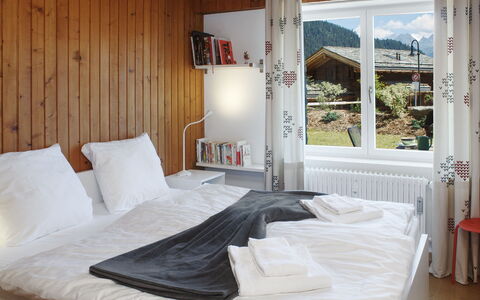 Apollo 2: Meubles, Design Intérieur, Bois, Lit, Chambre, Plafond, Sol, Sol, Pièce, Drap De Lit