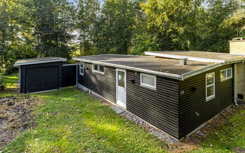 Cornel - 300M from the Sea: Bleu, Chalet, Maison, Domicile, Ferme, Biens, Siding