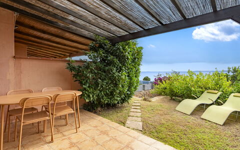 Bonifacio 650: Meubles, Mobilier De Jardin, Ombre, Recours, Eco Hôtel, Chaise, Jardin, Tableau De Plein Air, Tache De Bois, Aménagement Paysager