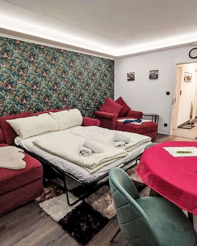 Urban & Florian Apt.67 Family 100.4