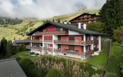 Soleil des Alpes: Domicile, Balcon, Village De Montagne, Alpes