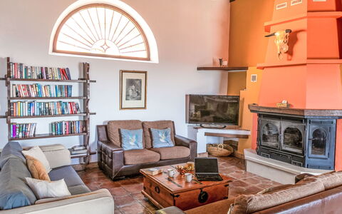 Comendador: Meubles, Design Intérieur, Mur, Sol, Canapé, Sol, Bois, Salon, Pièce, Plafond