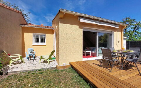Les Floriales: Maison, Domicile, Zone Résidentielle, Porte, Chalet, Ombre, Jardin, Cour, Arrière-Cour