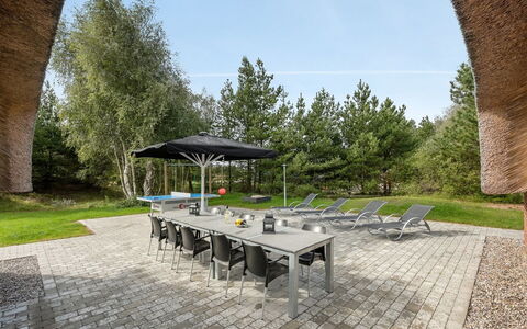 Alvina - 3.2Km from the Sea: Toit, Maison, Domicile, Chalet, Porte, Siding, Plate-Forme, Porche, Planche, Dur