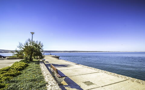 Josip: Bleu, L'Eau, Plan D'Eau, Horizon, Mer, Cotiers Et Relief Océaniques, Côte, Océan, Lac, Rive
