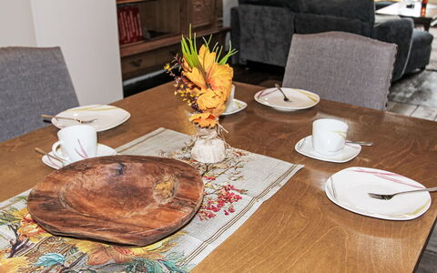 Schwalenberg 111: Meubles, Vaisselle, Table, Serveware, Nappe De Table, Vaisselle, Textile, Salle À Manger, Assiette, Table Cuisine Et Salle A Manger
