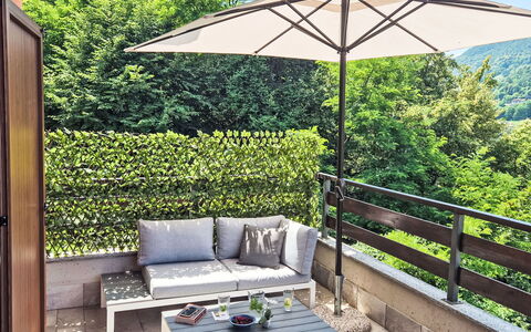 Bellavista: Meubles, Mobilier De Jardin, Bois, Table, Chaise, Parapluie, Tableau De Plein Air, Pot De Fleur, Jardin