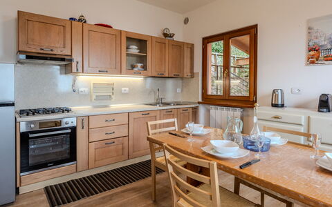 Graziella: Meubles, Cuisine, Cabinetry, Comptoir, Appareil De Cuisine, Design Intérieur, Sol, Bois, Principaux Appliance, Placard