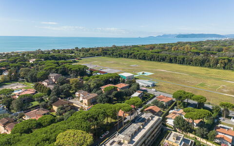 Appartamento Residence Henderson: Vue Du Ciel, Photographie Aérienne, Zone Résidentielle, Paysage, Banlieue, Design Urbain, Lot Terre, Établissements Humains, Biens, Village
