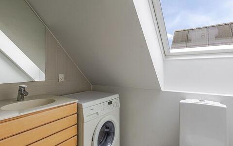 Thomine - 2.5Km from the Sea: Sol, Sol, Design Intérieur, Plafond, Luminaire Plomberie, Machine À Laver, Plomberie, Robinet, Salle De Bains