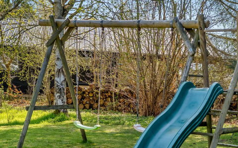 Hughlek - from the Sea: Équipement Extérieur Play, Toboggan, Terrain De Jeux, Chute, Jardin, Parc, Ombre, Pelouse, Balançoire