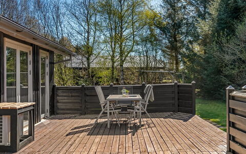 Hughlek - from the Sea: Meubles, Bois, Design Intérieur, Sol, Sol, Chaise, Pièce, Plafond, Salon, Appartement