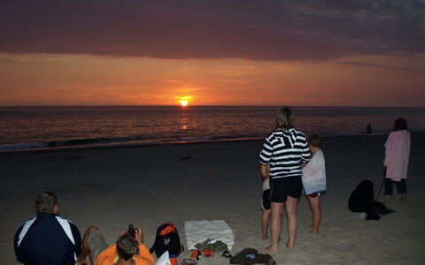 Bryngeir - 100M from the Sea: Plage, Horizon, Le Coucher Du Soleil, Crépuscule, Afterglow, Amusement, Été, Côte, Mer