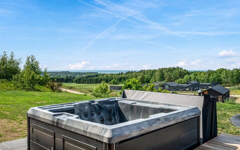 Gillis - 1Km from the Sea: Piscine, Jacuzzi, Baignoire, Luminaire Plomberie