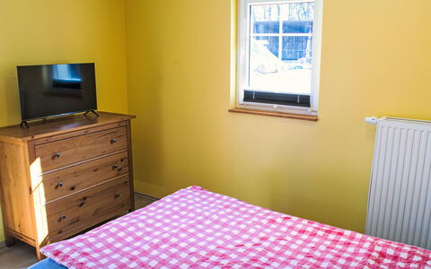 Schnakenberg: Chambre, Lit, Bois, Sol, Drap De Lit, Sol, Design Intérieur, Jaune, Meubles, Literie